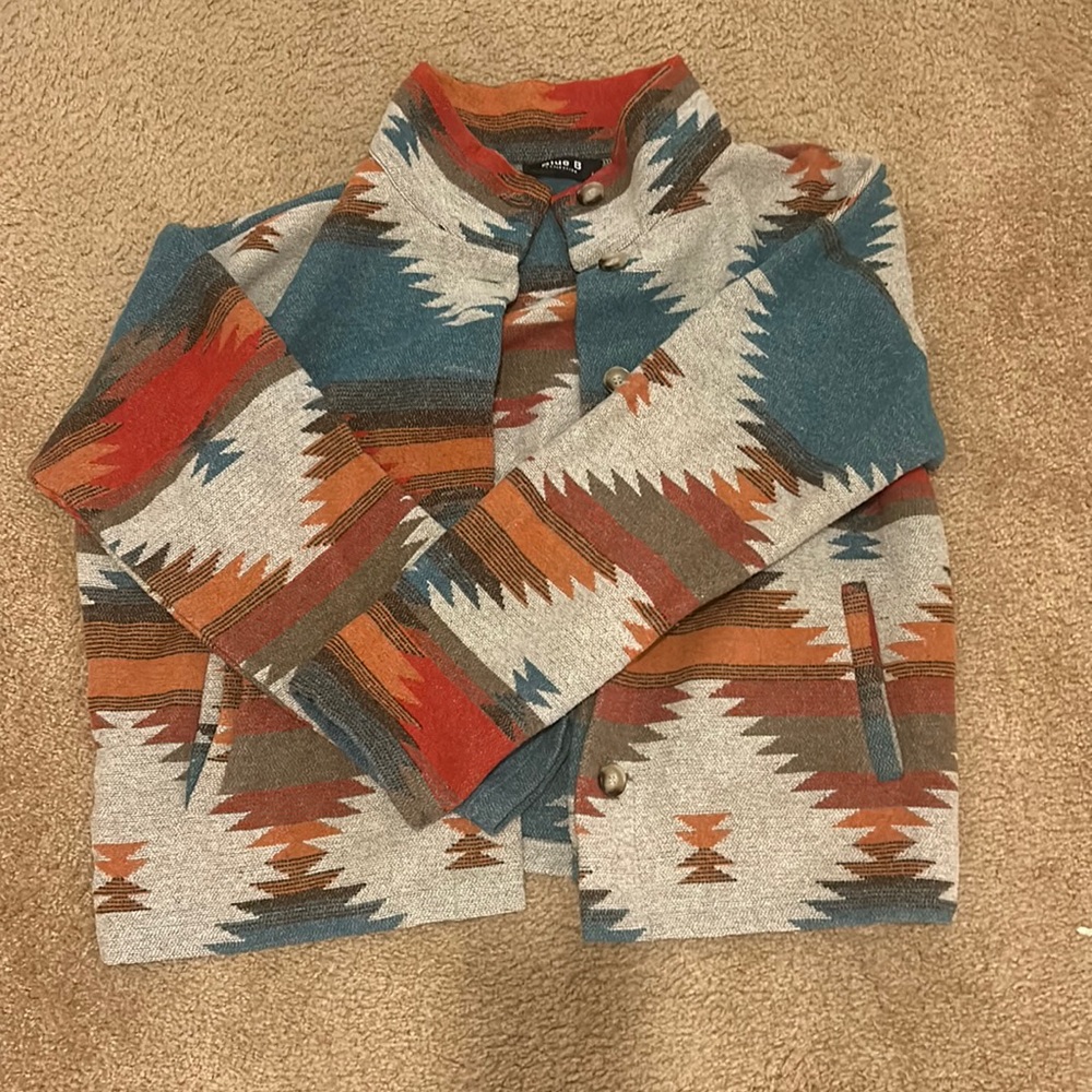 Aztec Pattern longe sleeve button up jacket size Large
